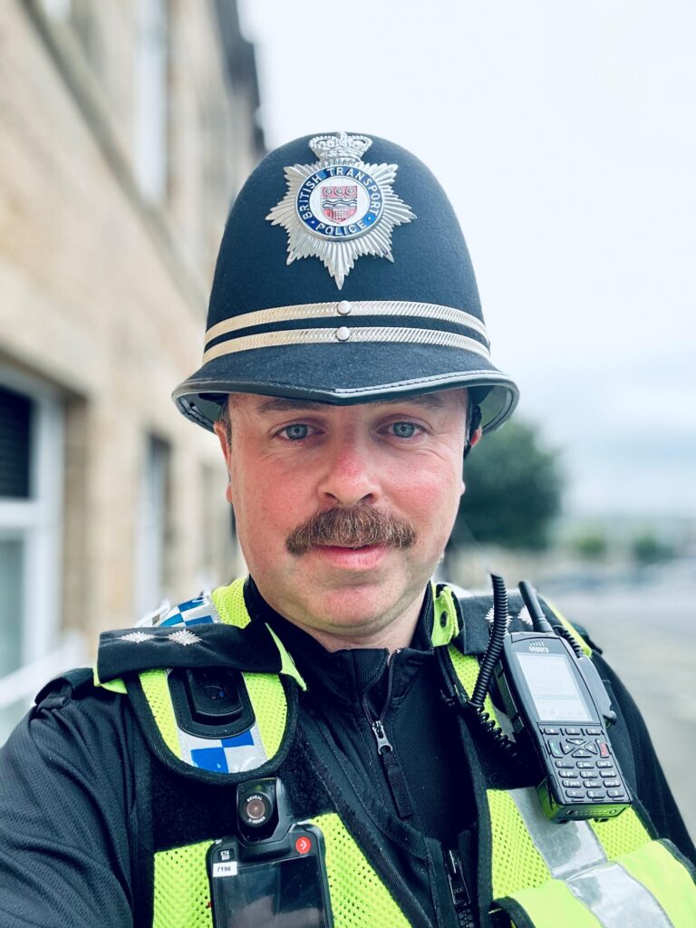 British Police Arrest Three on Suspicion of Spying for Russia – www.mondialnews.com