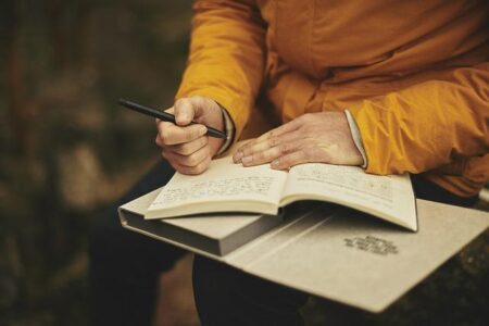 Stunning Survey of French Adults Reveals Critical Gaps in Holocaust Knowledge – claimscon.org – news-france.info